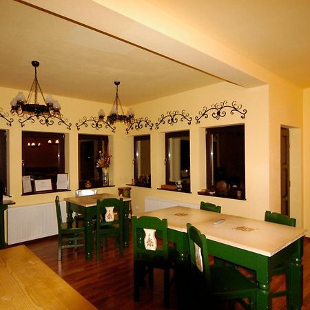 Pensiunea Casa Doina Бран Екстериор снимка